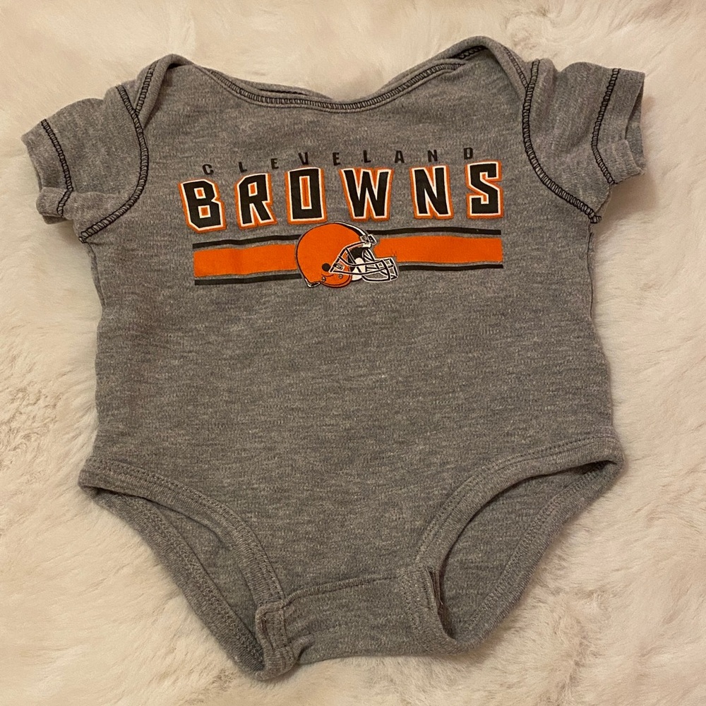 NFL Cleveland Browns Gray and Orange Baby onesie 0-3